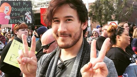 YouTuber Markiplier raises over $100,000 for LGBTQ advocacy。